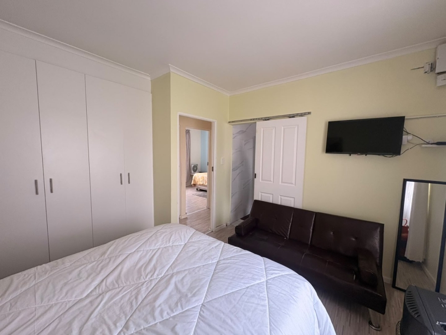 3 Bedroom Property for Sale in Cove Rock Eastern Cape